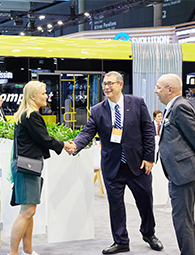 exhibitors meeting customers at the UITP Summit